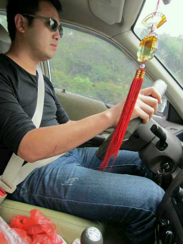 熊猫的第一张照片--广西上门女婿服务网