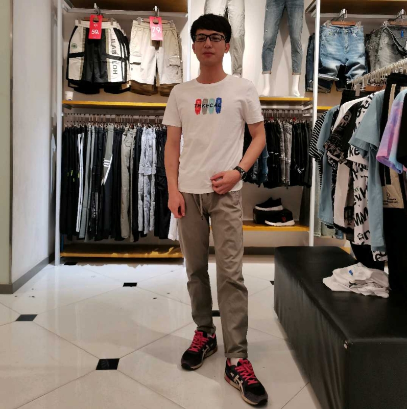 展昭的第三张照片--广西上门女婿服务网
