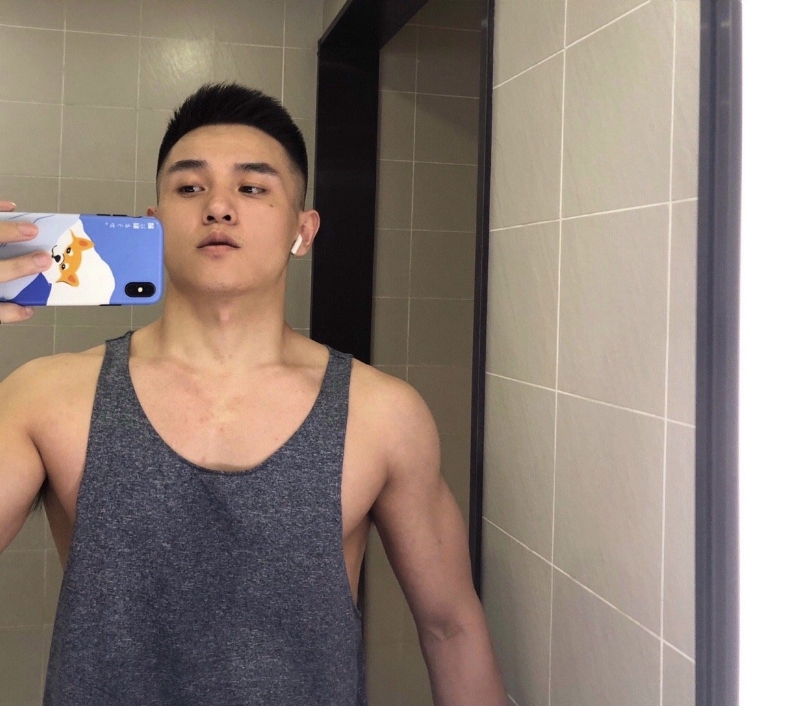 李文亮的第一张照片--广西上门女婿服务网